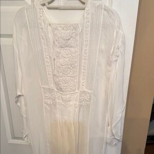 White Embroidered Long Sleeve Blouse